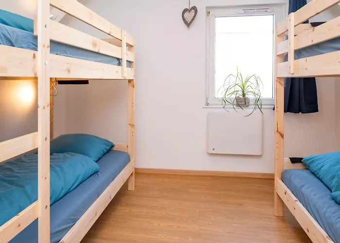Bretzel Bed Petite Venise Bed In Shared Center Wi-fi Bed & Breakfast